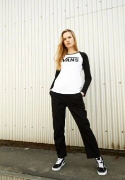 Vans UA SK8-HI - Sneaker High - Black 8 Vans UA SK8-HI - Sneaker High - Black -Vans 09eb133dffa34d02a02b6661e9b93c76