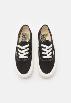 Vans AUTHENTIC VR3 UNISEX - Sneaker Low - Black/marshmallow -Vans 0a3cd219c23147148618c9a3067311d2
