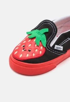 Vans SLIP-ON V BERRY UNISEX - Sneaker Low - Red/black 8 Vans SLIP-ON V BERRY UNISEX - Sneaker Low - Red/black -Vans 1287c718b39040c99216b6f41acafef9