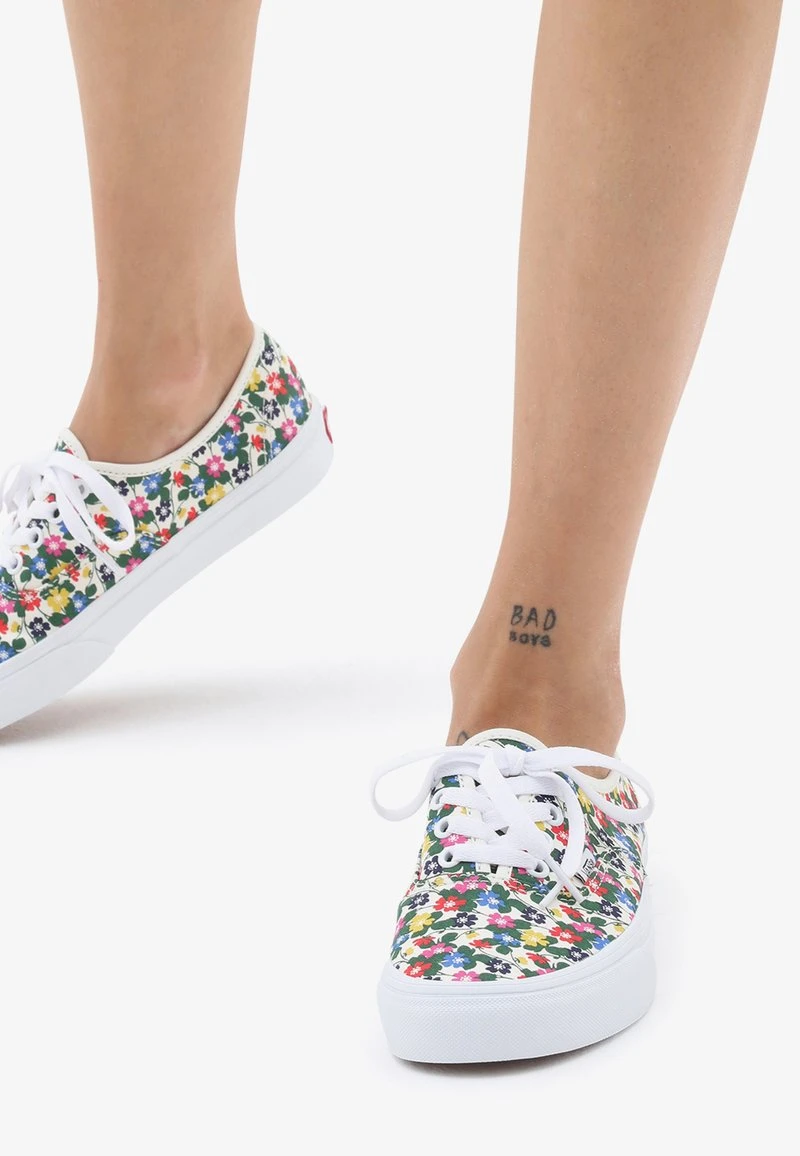 Vans AUTHENTIC - Sneaker Low - White 1 Vans AUTHENTIC - Sneaker Low - White