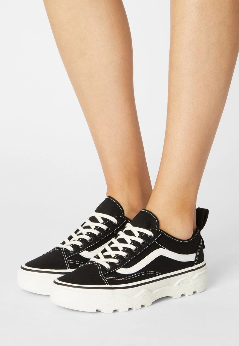 Vans SENTRY OLD SKOOL - Sneaker Low - Black/marshmallow 1 Vans SENTRY OLD SKOOL - Sneaker Low - Black/marshmallow