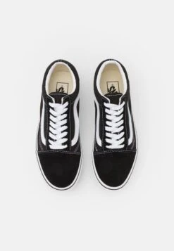 Vans OLD SKOOL STACKFORM - Sneaker Low - Black/true White 10 Vans OLD SKOOL STACKFORM - Sneaker Low - Black/true White -Vans 340e891bcba444159df5c785c4f2c712