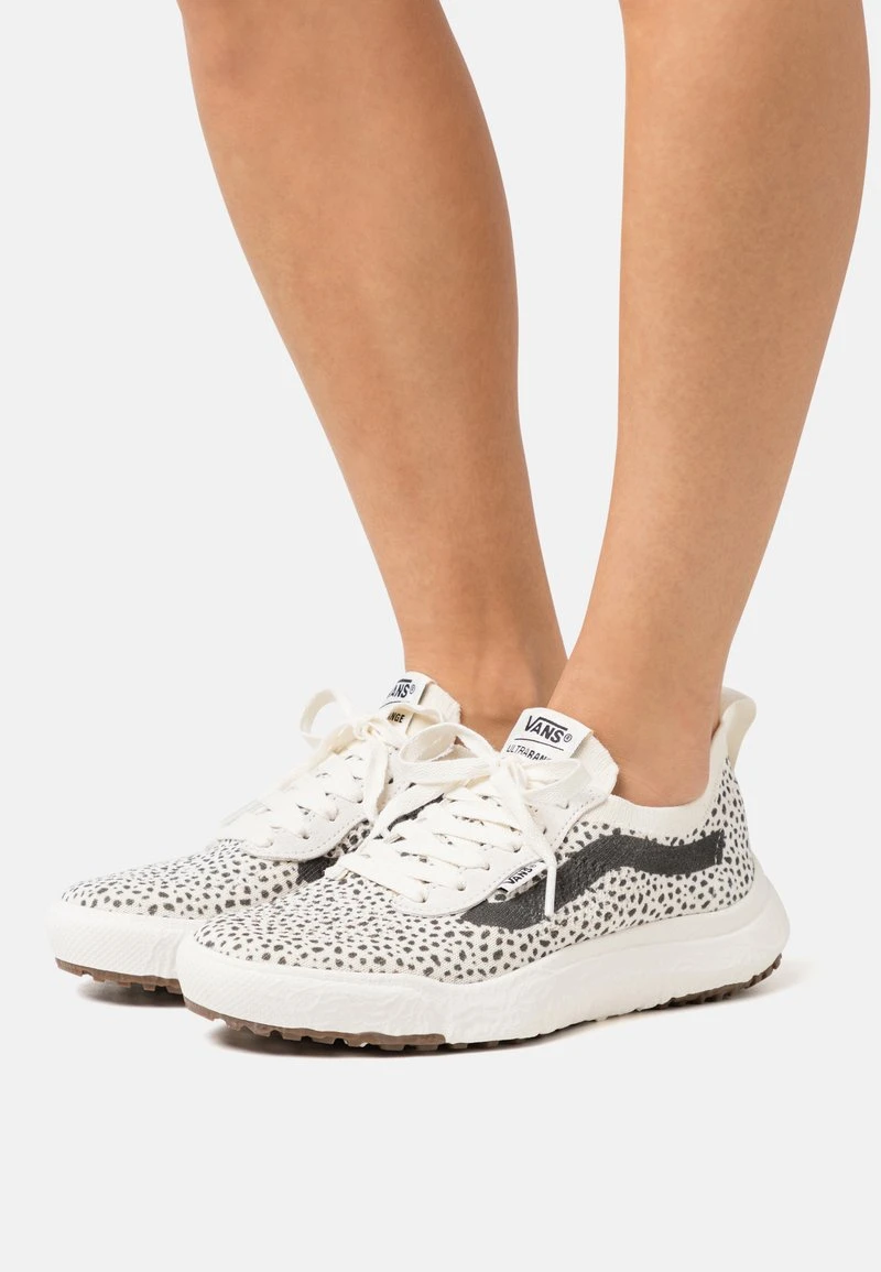 Vans ULTRARANGE VR3 - Sneaker Low - Marshmallow/black 1 Vans ULTRARANGE VR3 - Sneaker Low - Marshmallow/black