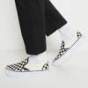 Vans UA CLASSIC SLIP-ON PLATFORM - Slipper - Black/white