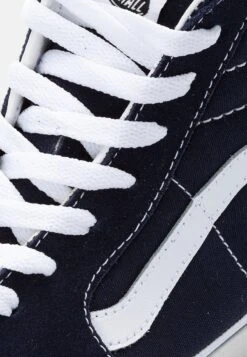 Vans UA SK8-HI UNISEX - Sneaker High - Parisian Night/true White 11 Vans UA SK8-HI UNISEX - Sneaker High - Parisian Night/true White -Vans 5293c323a34f45bf85216e394f953ba7