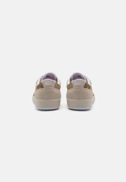 Vans LOWLAND UNISEX - Sneaker Low - Desert Camo Tan/white 8 Vans LOWLAND UNISEX - Sneaker Low - Desert Camo Tan/white -Vans 54a7c614ca2c4e50b65b0bda9ef06dac