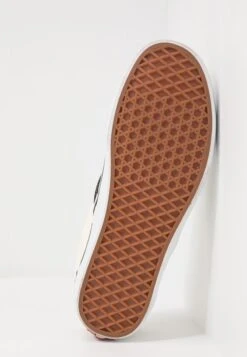 Vans UA COMFYCUSH SLIP-ON - Slipper - White 10 Vans UA COMFYCUSH SLIP-ON - Slipper - White -Vans 56cde14b6ad7472abbc4c617f6f7fb91