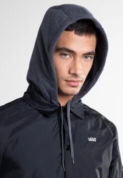 Vans MN RILEY - Leichte Jacke - Black 8 Vans MN RILEY - Leichte Jacke - Black -Vans 57169226073b48ed84c402685f04a7e0