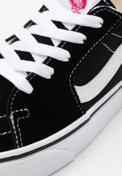 Vans SK8 LOW UNISEX - Sneaker Low - Black/true White -Vans 6a113c1535024e9885e9ea74bd689e46