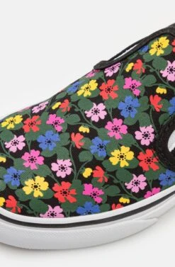 Vans CLASSIC SLIP-ON UNISEX - Sneaker Low - Black/multi-coloured -Vans 6e424fa3bd5c41b98bb993e1a1e9dfe0