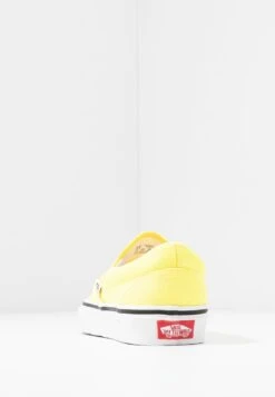 Vans UA CLASSIC SLIP-ON - Slipper - Lemon Tonic/true White -Vans 7312a1d976ff4d6a9eed5355774d7189