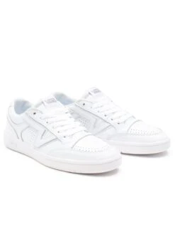 Vans LOWLAND UNISEX - Sneaker Low - White -Vans 7988ba0322574014bd5c6135774047fa
