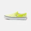 Vans CLASSIC SLIP-ON UNISEX - Sneaker Low - Color Theory Evening Primrose