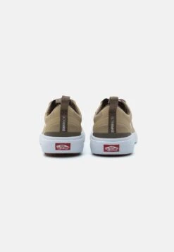 Vans ULTRARANGE EXO - Sneaker Low - Beige/white -Vans 89e6191f5c63448097e910d4a4bdc090
