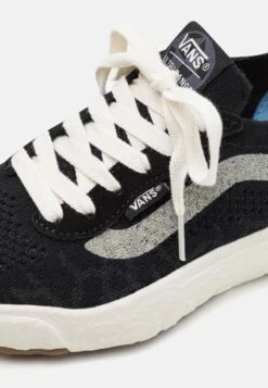 Vans ULTRARANGE VR3 UNISEX - Sneaker Low - Black/marshmallow -Vans 8af5336eca9d48349d3d81fb9cd8d6f8