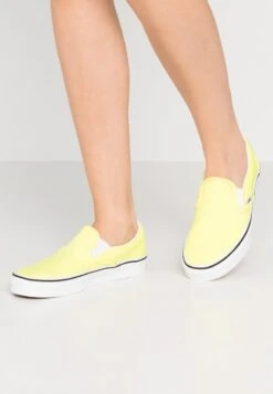 Vans UA CLASSIC SLIP-ON - Slipper - Lemon Tonic/true White