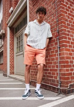 Vans MID SKOOL 37 UNISEX - Sneaker High - Darkest Spruce/true White -Vans 9da39781c7074ccc9cd85df30feab4f9