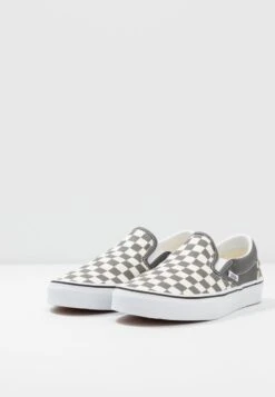 Vans UA CLASSIC SLIP-ON UNISEX - Slipper - Pewter/true White 8 Vans UA CLASSIC SLIP-ON UNISEX - Slipper - Pewter/true White -Vans af23ee4888a142aeb480cdfe2f95abf6