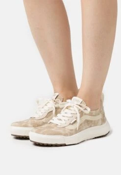Vans ULTRARANGE VR3 - Sneaker Low - Sand/off White