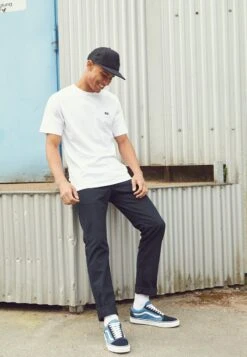 Vans UA OLD SKOOL - Sneaker Low - Navy 8 Vans UA OLD SKOOL - Sneaker Low - Navy -Vans cfb3a2ee9f044adda757cfddd8ad60b7