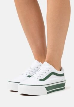 Vans OLD SKOOL STACKFORM - Sneaker Low - Green/true White