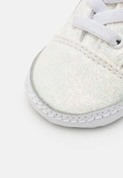 Vans IN OLD SKOOL CRIB UNISEX - Geschenk Zur Geburt - White 11 Vans IN OLD SKOOL CRIB UNISEX - Geschenk Zur Geburt - White -Vans dc67739aa24a480dba68842d74900a7d