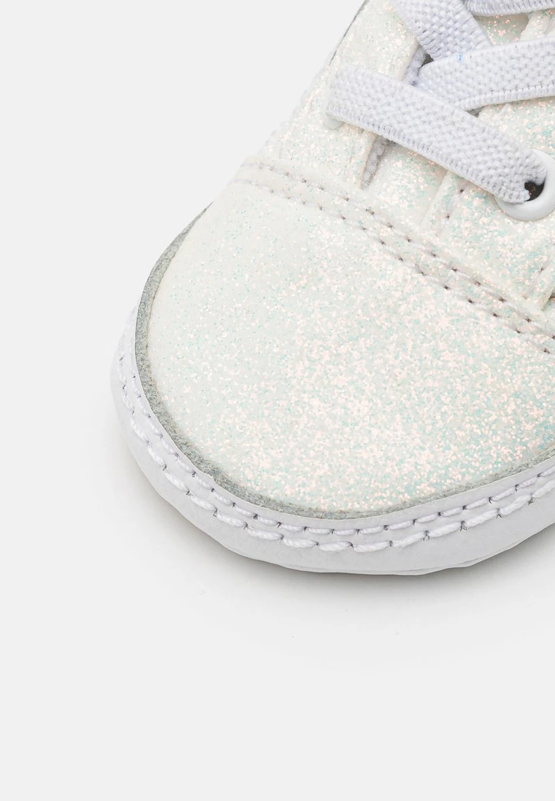 Vans IN OLD SKOOL CRIB UNISEX - Geschenk Zur Geburt - White 6 Vans IN OLD SKOOL CRIB UNISEX - Geschenk Zur Geburt - White – Bild 6