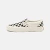 Vans SLIP ON VR3 UNISEX - Sneaker Low - Black/marshmallow
