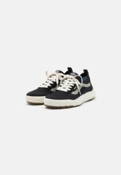 Vans ULTRARANGE VR3 UNISEX - Sneaker Low - Black/marshmallow -Vans e3e40fb9659640cf882ff8f23823d829