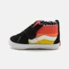 Vans IN SK8-HI CRIB UNISEX - Krabbelschuh - Gradient Black/multi-coloured