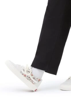 Vans UA SK8 UNISEX - Sneaker Low - White 10 Vans UA SK8 UNISEX - Sneaker Low - White -Vans eb38dbde48084a74b25f8ffd73f83f6e 1