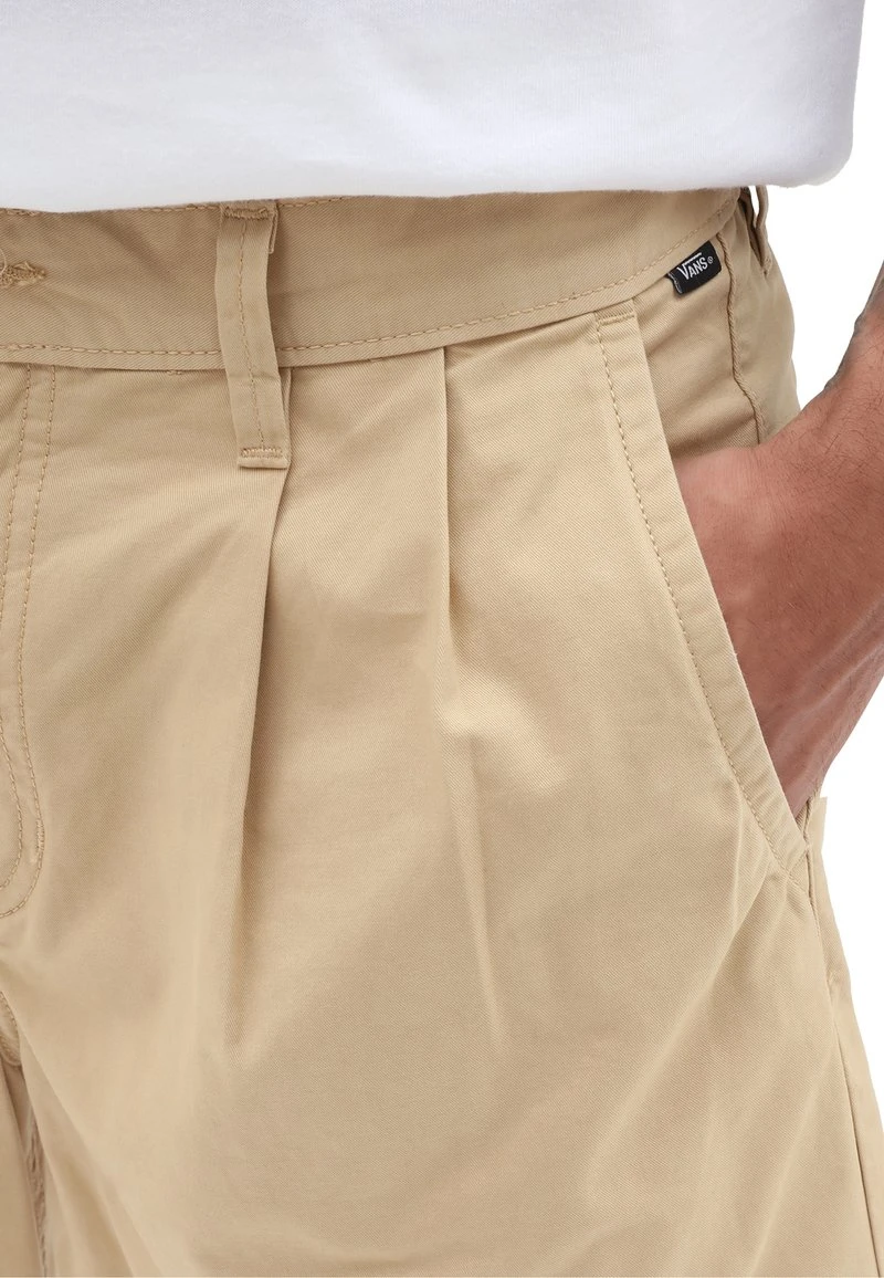 Vans AUTHENTIC CHINO PLEATED LOOSE - Shorts - Medium Brown 3 Vans AUTHENTIC CHINO PLEATED LOOSE - Shorts - Medium Brown – Bild 3