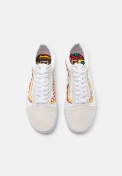 Vans OLD SKOOL UNISEX - Sneaker Low - True White 9 Vans OLD SKOOL UNISEX - Sneaker Low - True White -Vans ff91625a265c47ab8caa6190489eedbe